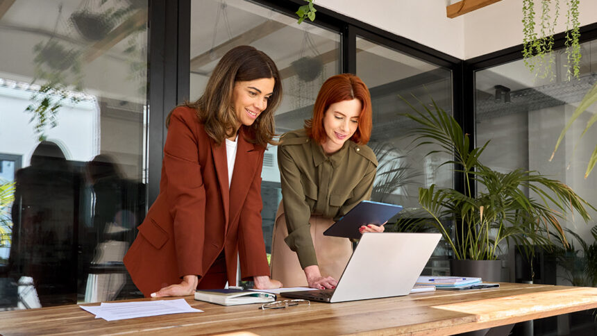  Breaking Barriers: The Rise of Women Leaders in the Modern Workplace